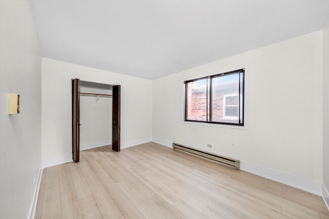 Building Photo - 3612 W 55th St