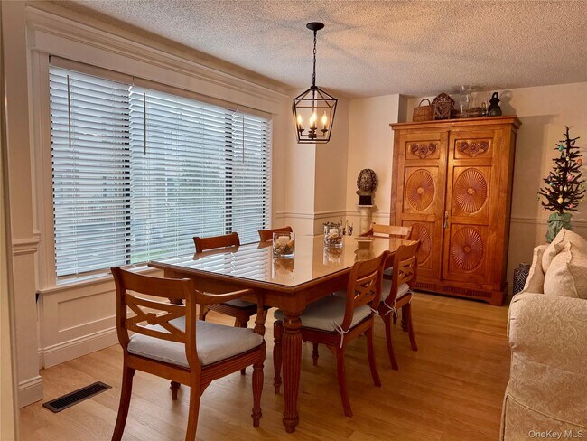 Building Photo - 1 Kings Ct