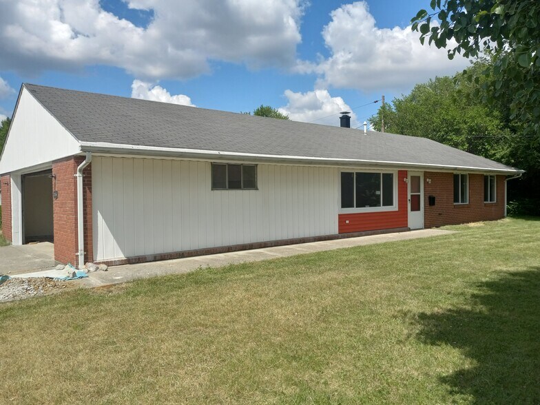 Building Photo - 3856 Longridge Dr