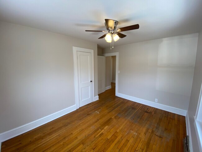 Building Photo - 655 Fisher Rd