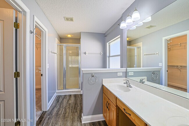 Building Photo - 3031 Five Oaks Ln