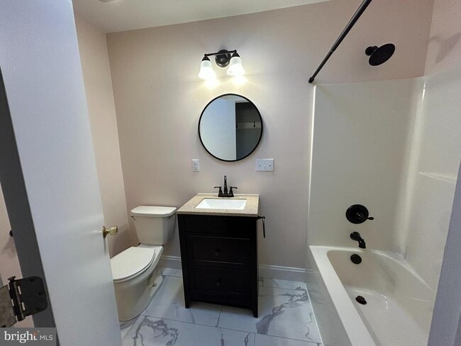 Building Photo - 136 Cedar Knoll Rd