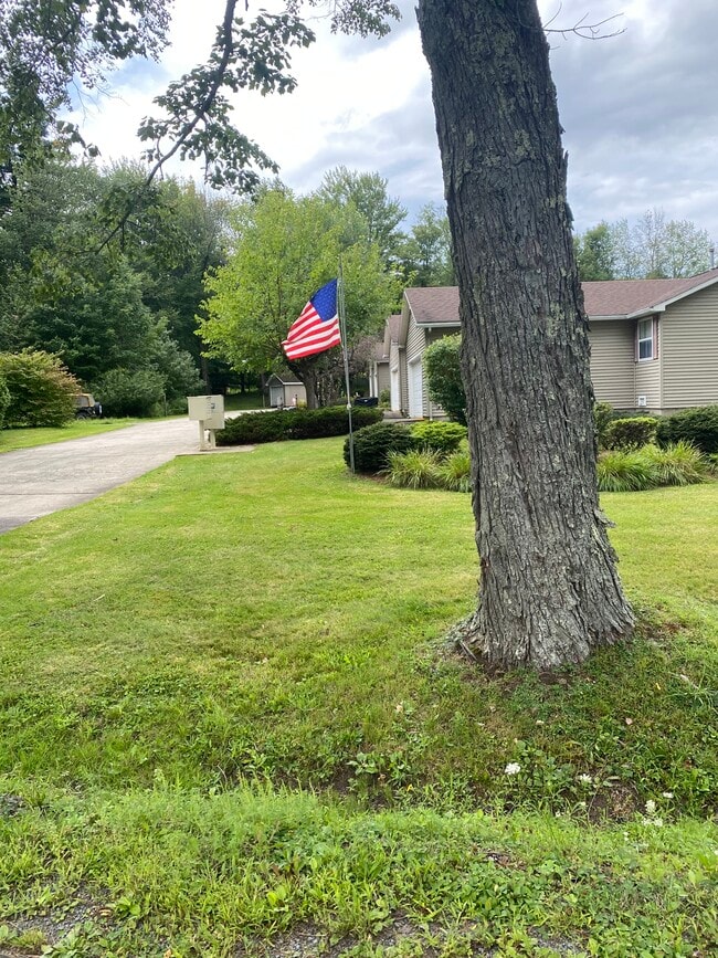 Primary Photo - 22 Twin Willows Dr