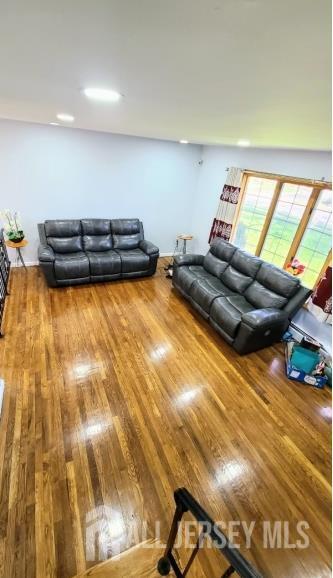 Building Photo - 29 Ventnor Dr