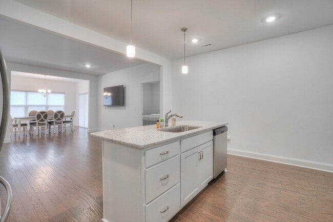 Building Photo - 2309 Laurelstone Dr