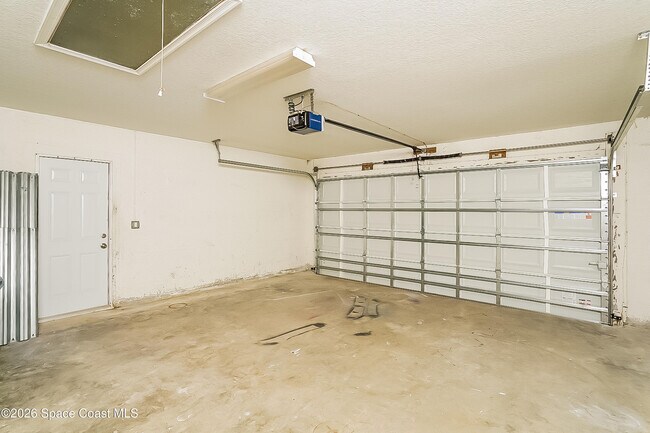 Building Photo - 1273 SW Curtis St