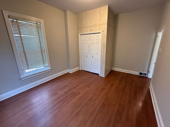 Building Photo - Beautiful Victorian Rowhome with Modern Updates – Available Now!