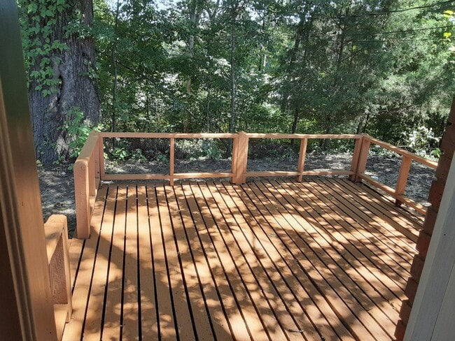 Building Photo - 2 Bed/2 Bath