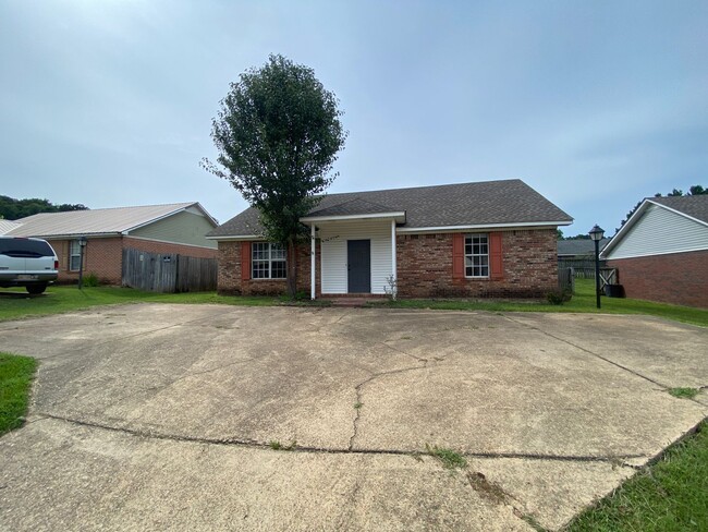 Primary Photo - 2 bed 2 bath home in Shiloh neighborhood!