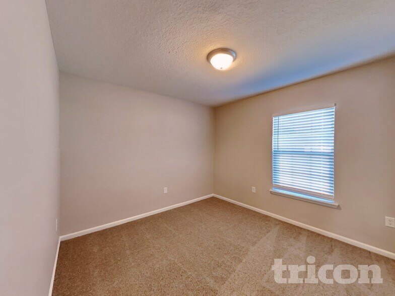 Building Photo - 8287 Fouraker Forest Rd