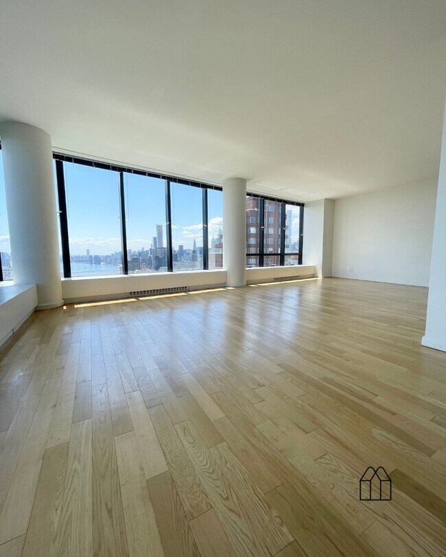 Building Photo - 525 E 72nd St