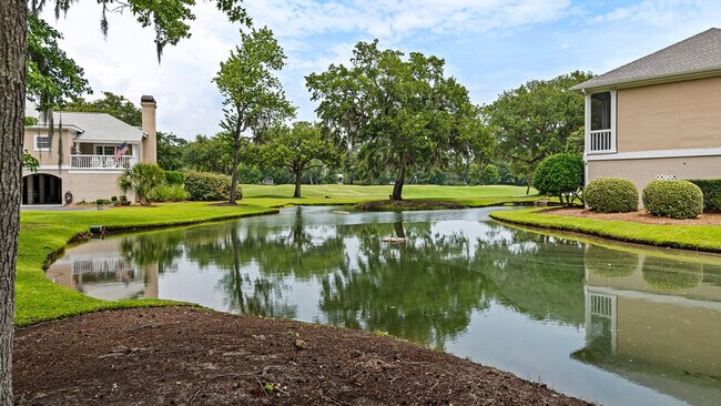 Building Photo - 20 Brandon Way