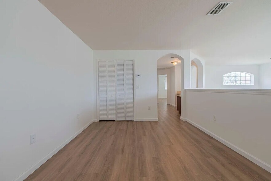 Building Photo - 3701 Titanic Cir