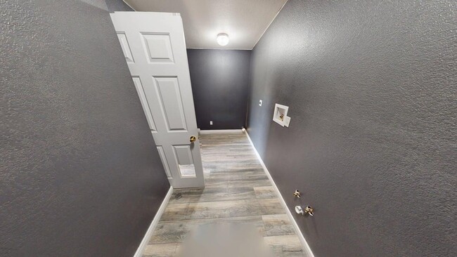 Building Photo - 701 Black Hills Trail