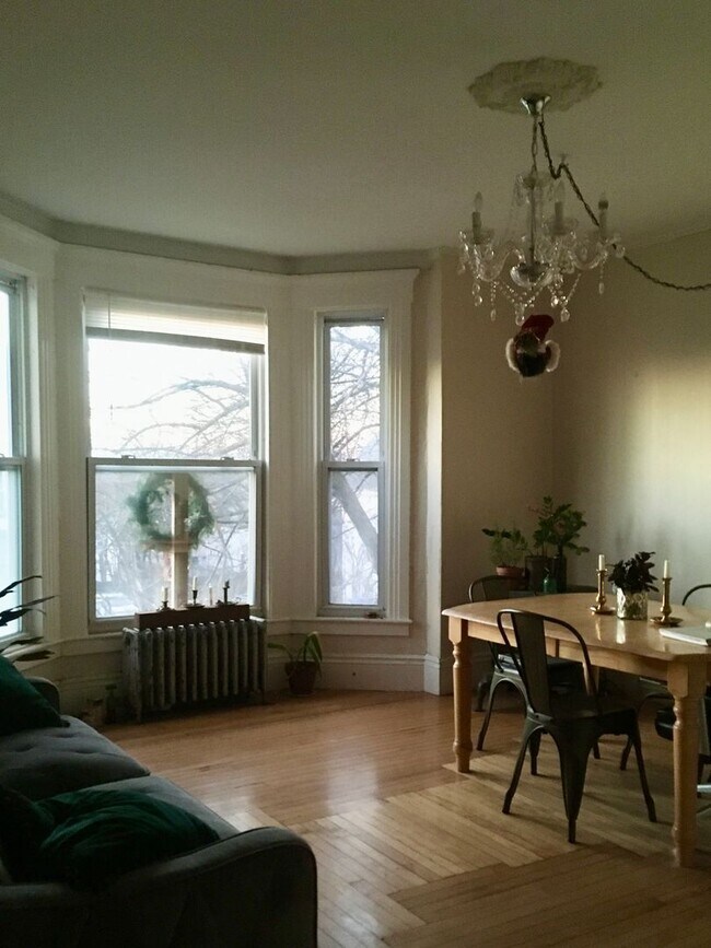 Building Photo - 468 Merrimack St