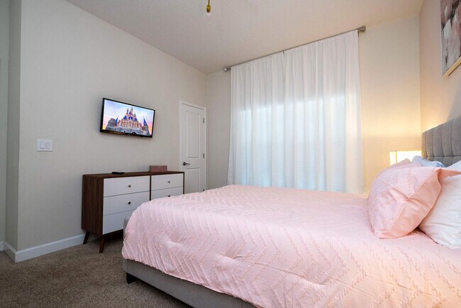 Building Photo - 3153 Pequod Pl