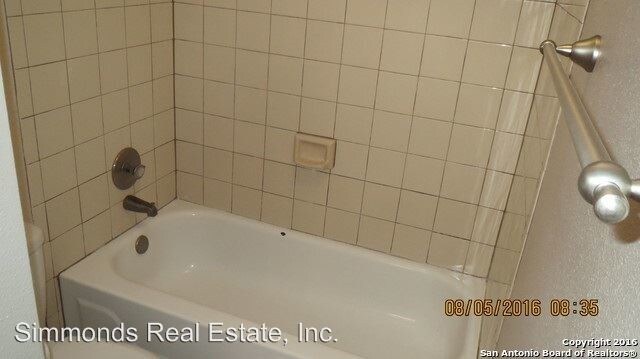 Building Photo - 3 br, 2.5 bath House - 2717 Poplar Grove
