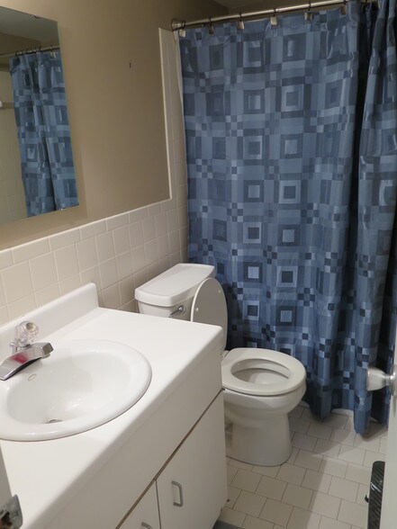 1st Floor Bathroom - 1523 S 10th St