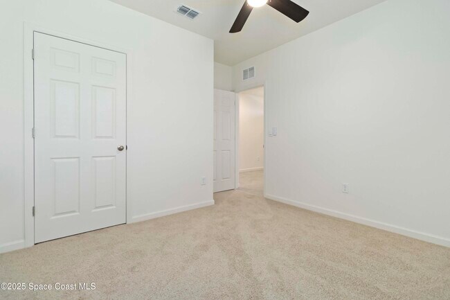 Building Photo - 7144 Topaz Dr