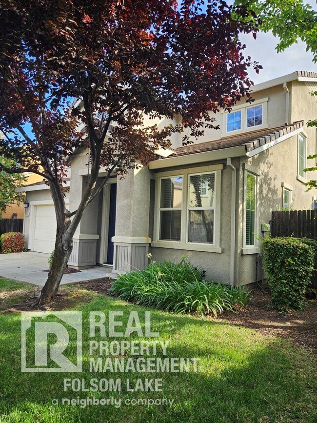 Building Photo - Lincoln Crossing Gated Community 3-Bedroom...