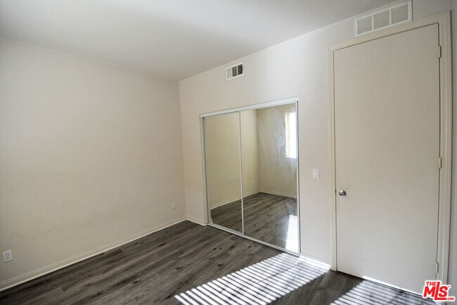 Building Photo - 14107 W Birch Ln