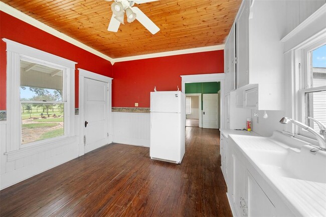 Building Photo - 34483 FM 1488 Rd