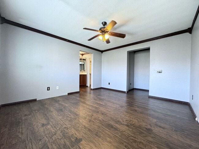 Building Photo - COMING SOON!!! 4 Bedroom/ 3 Bathroom Home ...