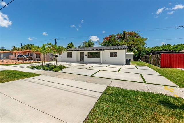 Building Photo - 9360 SW 16th St