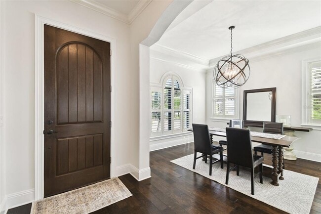 Building Photo - 134 Chesapeake Ave