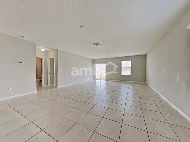 Building Photo - 214 English Heritage Pl