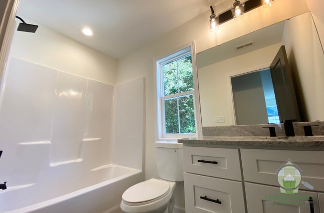 Building Photo - 228 Maco Terrace