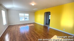 Building Photo - 935 Winged Scoter