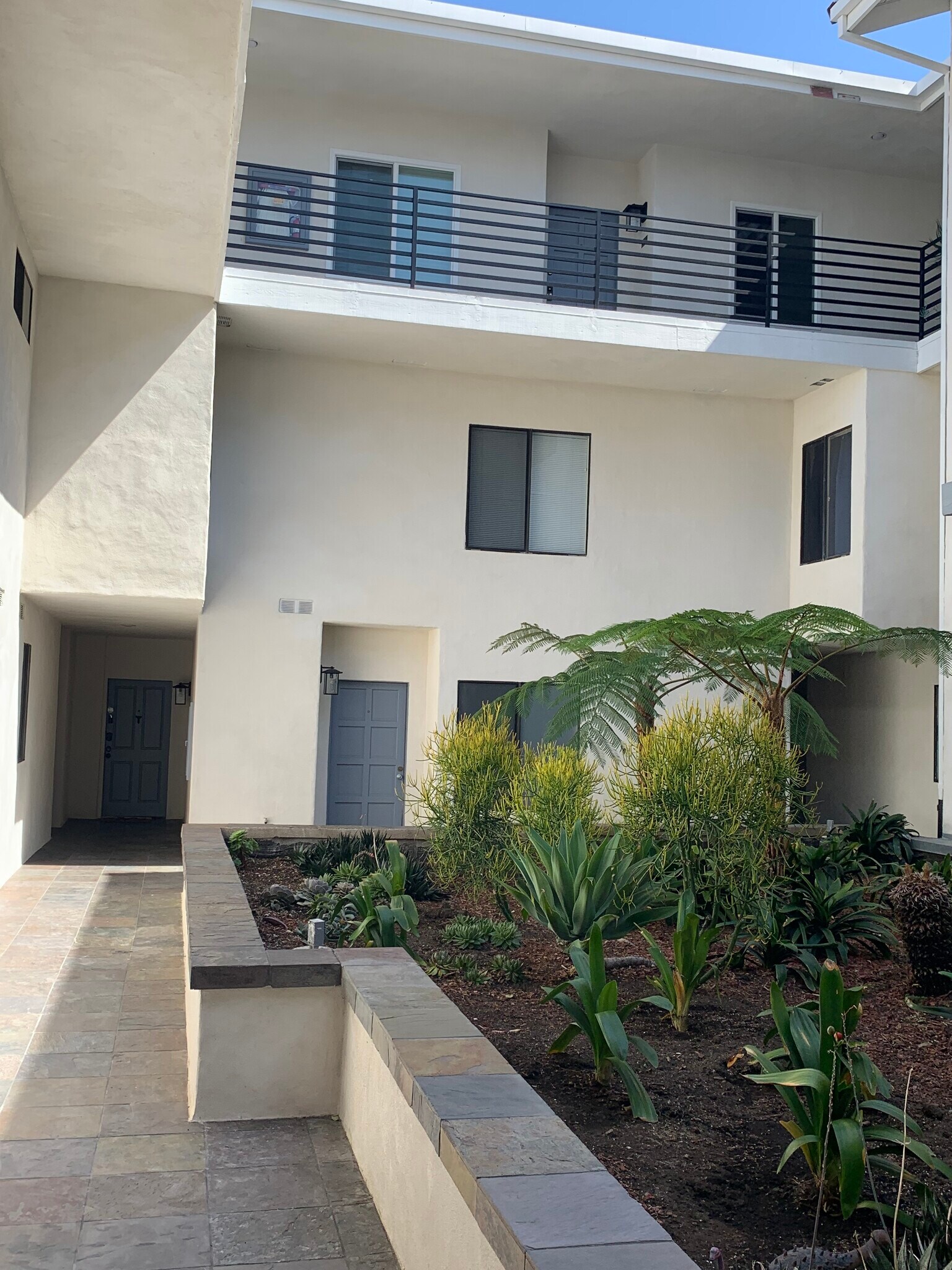 Entrance to the unit - 1909 Pelham Ave