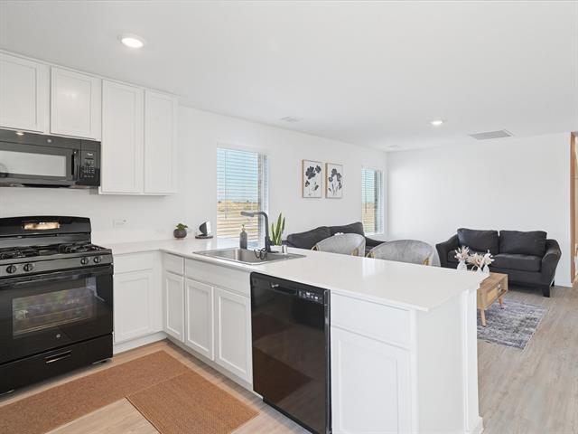 Building Photo - 15133 Hacienda Post Trl