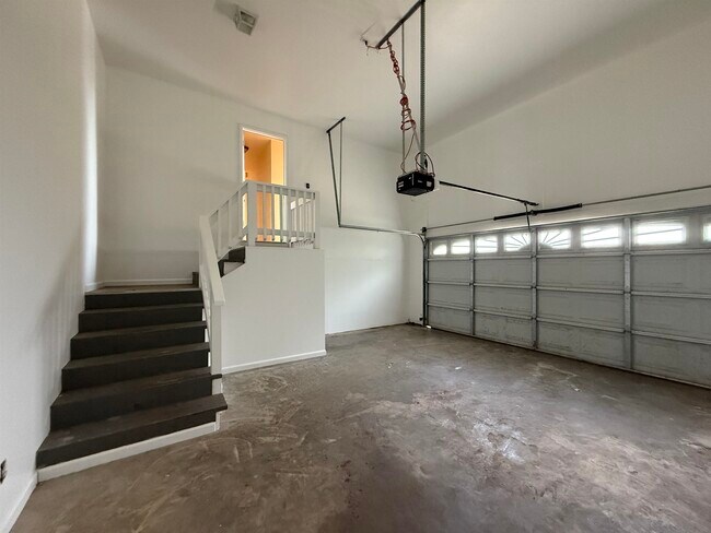 Building Photo - 10 Pontotoc Trail