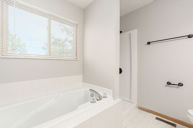 Building Photo - 500 Harrington Dr