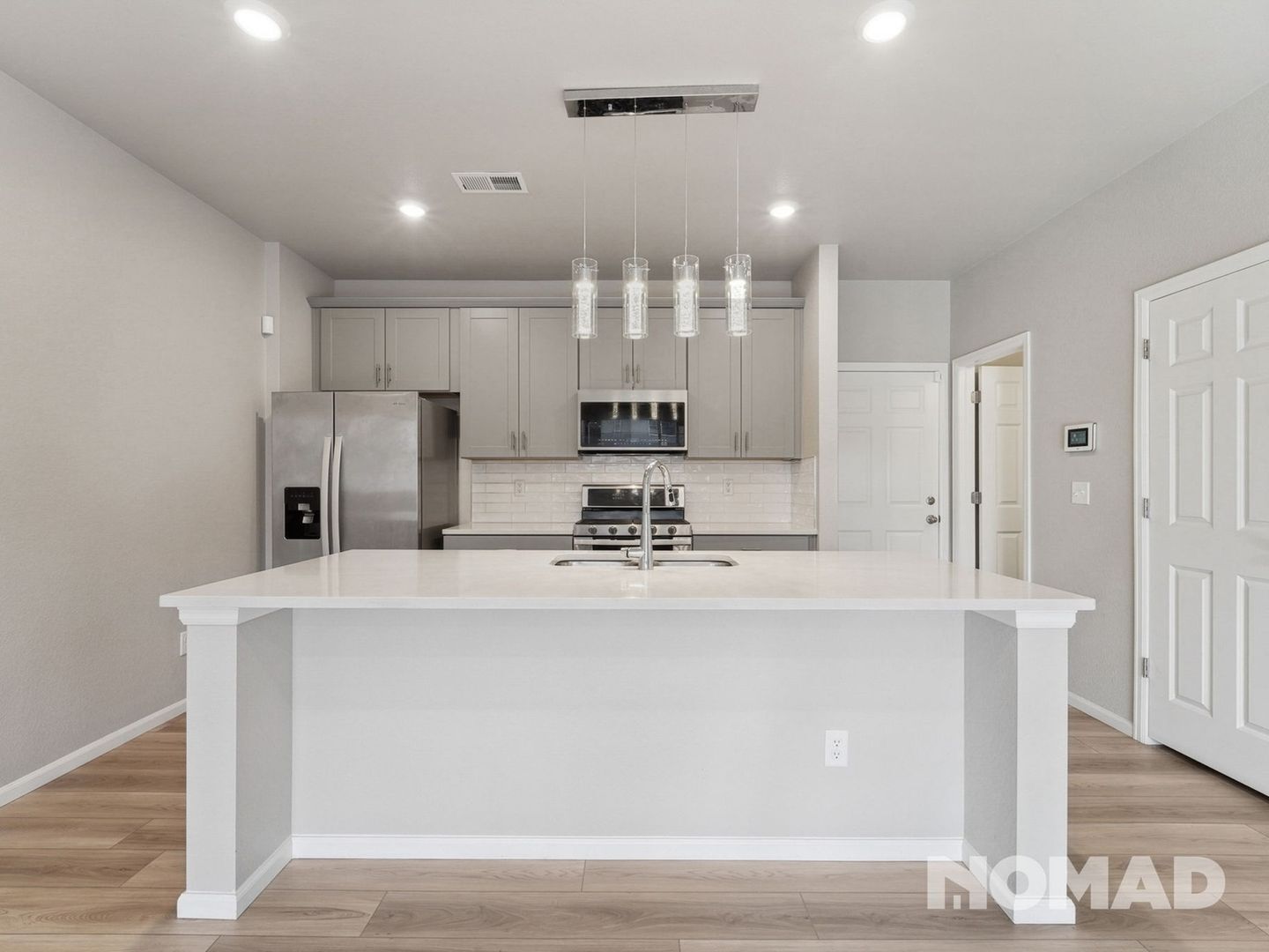 Building Photo - 6112 N Lisbon St