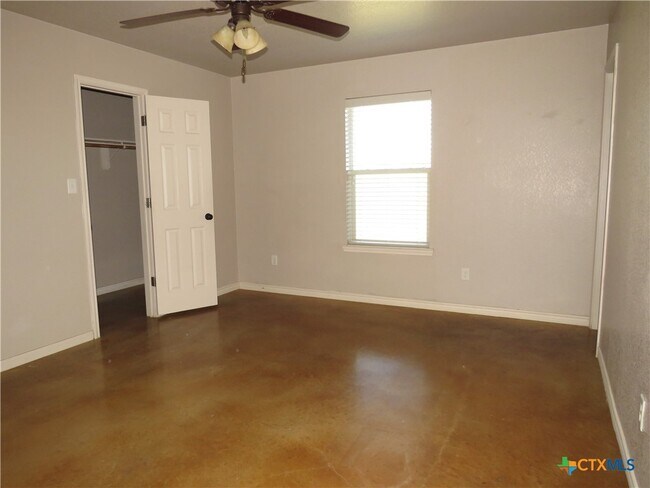 Building Photo - 4409 Brutus Ln