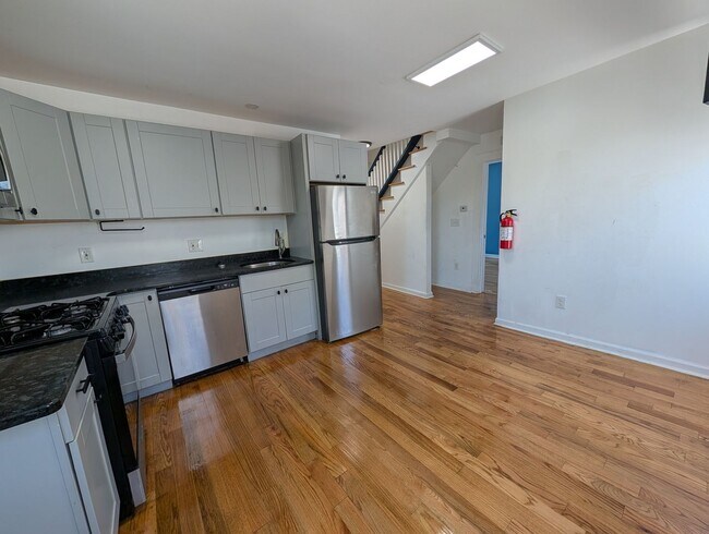Building Photo - 45 2nd Ave