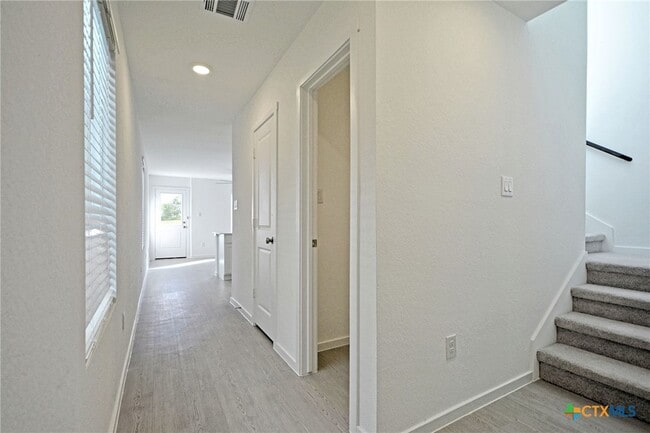 Building Photo - 12127 Floral Blossom