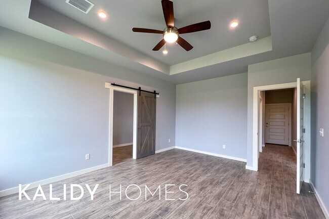 Building Photo - 17859 Salem Rd