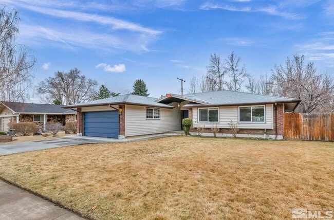 Building Photo - 1490 Foster Dr