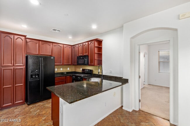 Building Photo - 2948 N Evergreen St