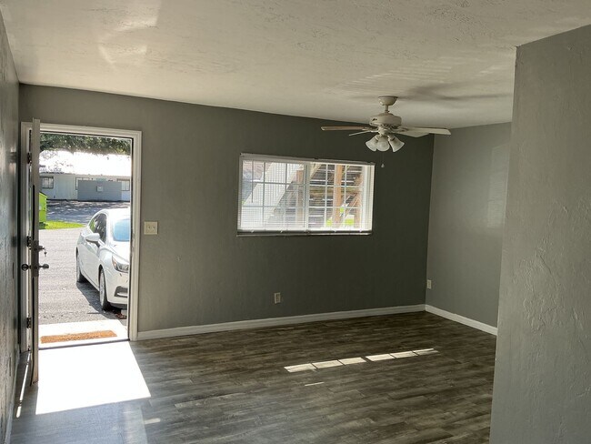 Interior Photo - 500 SW 69TH STREET