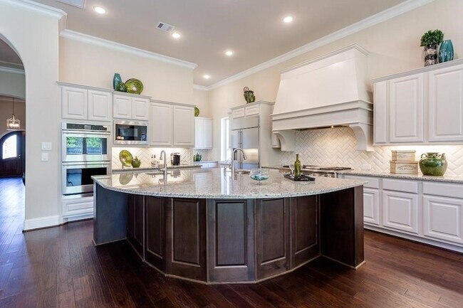 Building Photo - 2064 Bluestem Dr