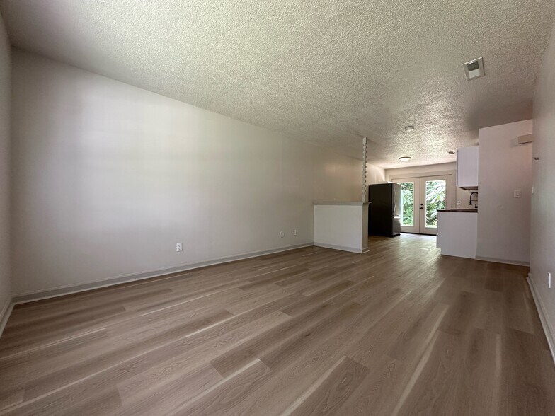 Building Photo - 8726 Millard Lee Ln