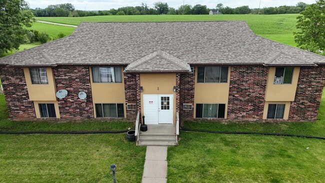 Building Photo - 303 Ilion Ave