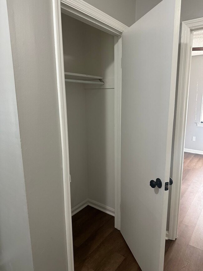 Building Photo - Harmon Creek