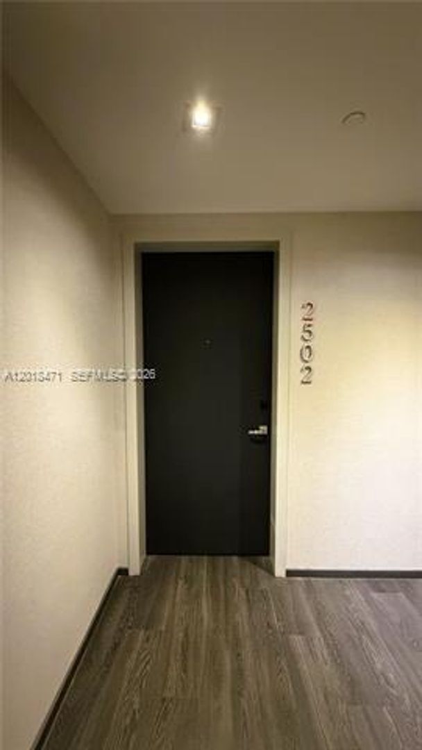 Building Photo - 1451 Brickell Ave