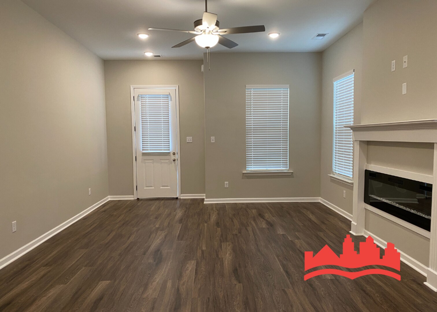 Building Photo - RENT SPECIAL: 1/2 OFF FIRST MONTH RENT!